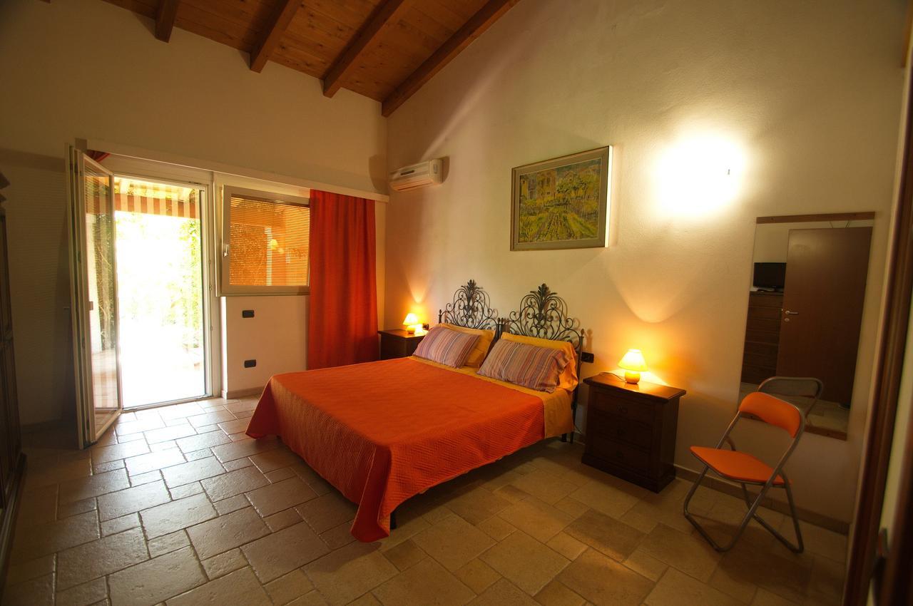 Fattoria Corte Noa Guest House Masainas Eksteriør bilde